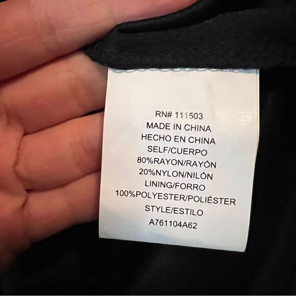 NWT! As U Wish floral velvet sleeveless dress - Picture 9 of 10